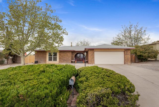 89 Wyoming Autumn Road NE, Rio Rancho, NM 87124