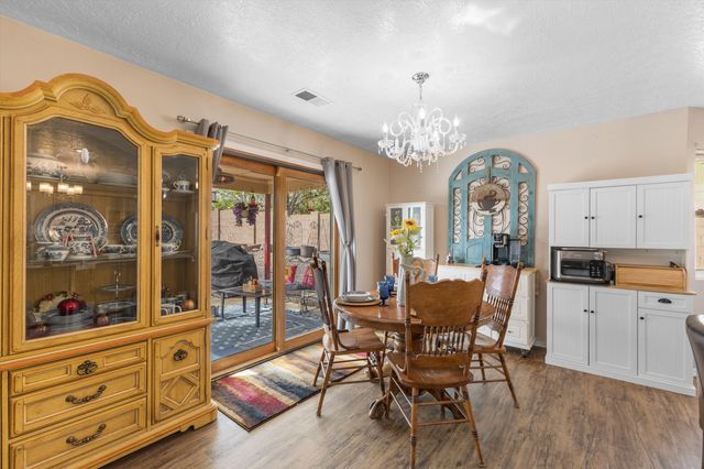 89 Wyoming Autumn Road NE, Rio Rancho, NM 87124