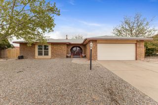 89 Wyoming Autumn Road NE, Rio Rancho, NM 87124