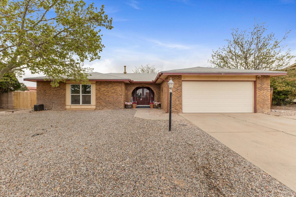 89 Wyoming Autumn Road NE, Rio Rancho, NM 87124