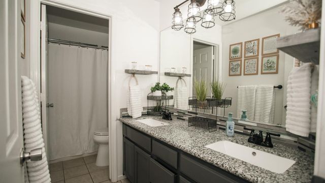 1028 Putnam Ct, Turlock, CA 95382