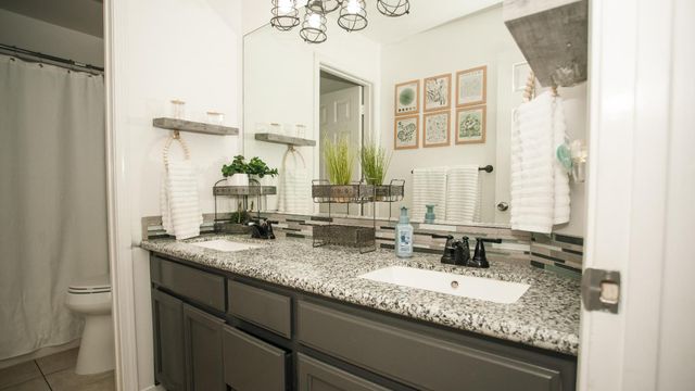 1028 Putnam Ct, Turlock, CA 95382