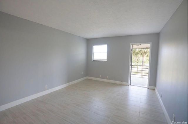 8002 Lagos De Campo Boulevard B306, Tamarac, FL 33321