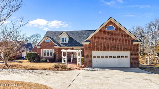6303 Pointe Lane, Rocky Mount, NC 27803