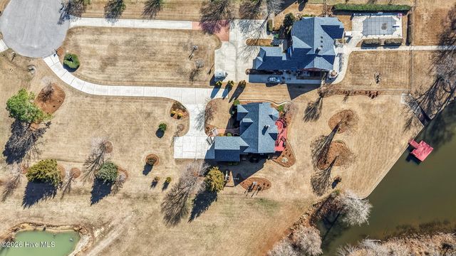 6303 Pointe Lane, Rocky Mount, NC 27803