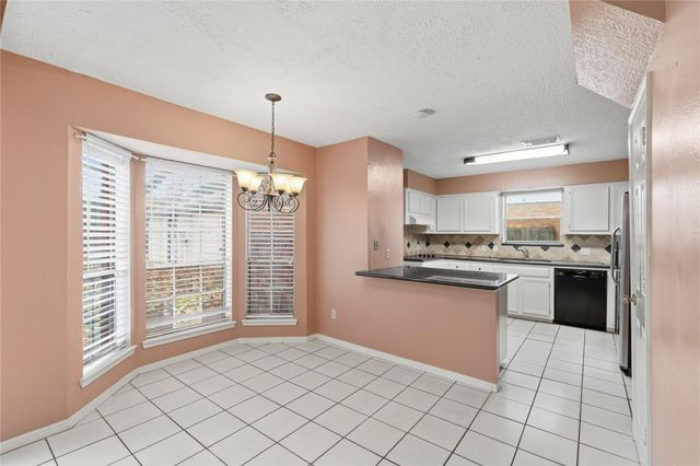 8115 Town Creek Drive, Houston, TX 77095