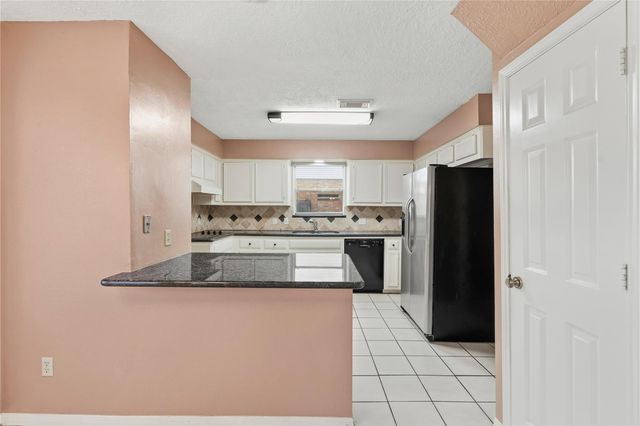 8115 Town Creek Drive, Houston, TX 77095