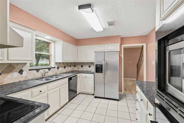 8115 Town Creek Drive, Houston, TX 77095