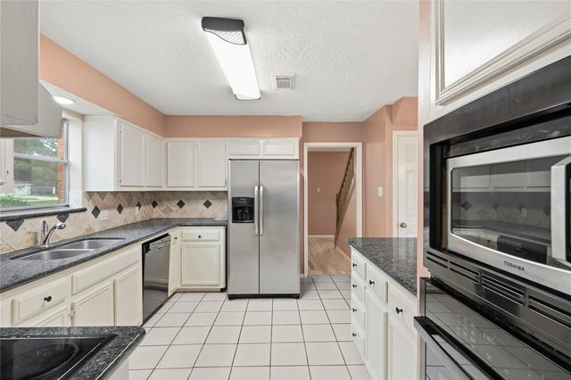 8115 Town Creek Drive, Houston, TX 77095