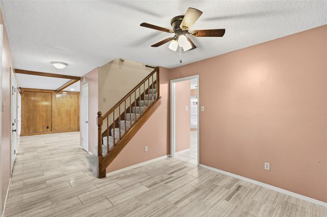 8115 Town Creek Drive, Houston, TX 77095