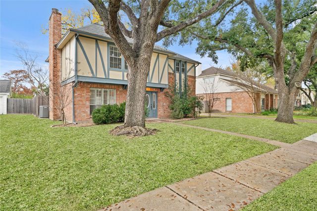 8115 Town Creek Drive, Houston, TX 77095