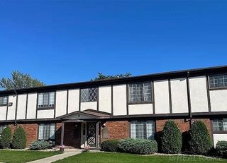 22843 Grove Street, Saint Clair Shores, MI 48080