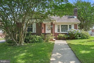 72 SACKARACKIN AVE, Dover, DE 19901