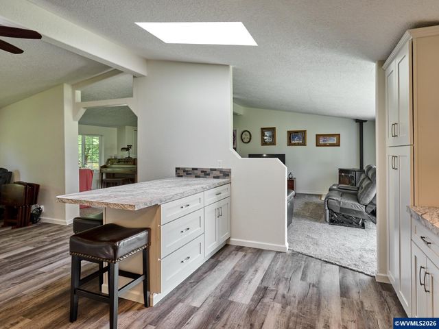 12175 W Stayton Rd, Aumsville, OR 97325