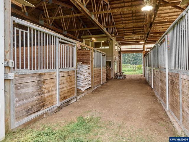 12175 W Stayton Rd, Aumsville, OR 97325