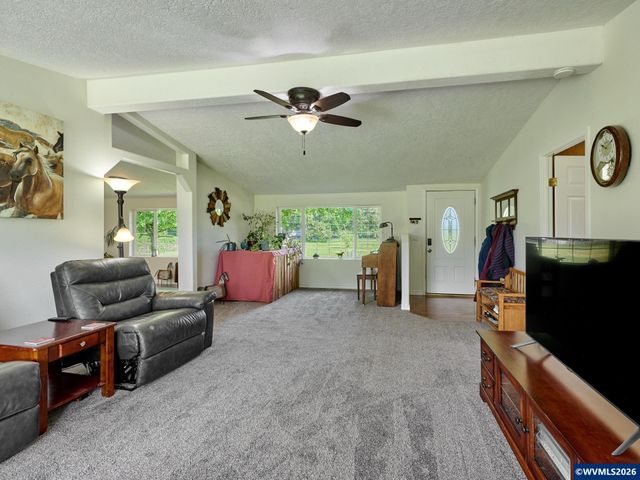 12175 W Stayton Rd, Aumsville, OR 97325