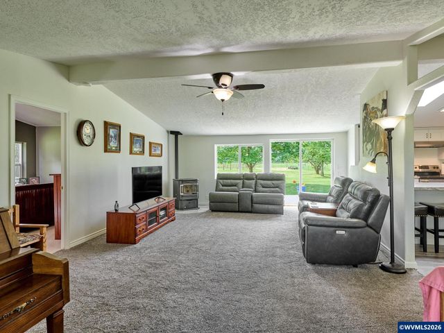12175 W Stayton Rd, Aumsville, OR 97325