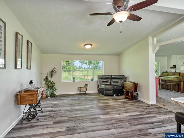 12175 W Stayton Rd, Aumsville, OR 97325