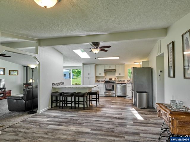 12175 W Stayton Rd, Aumsville, OR 97325