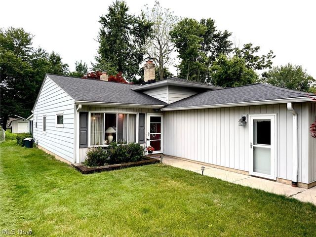 46 E Shore Boulevard, Eastlake, OH 44095