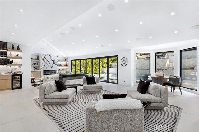 32346 Phantom, Rancho Palos Verdes, CA 90275