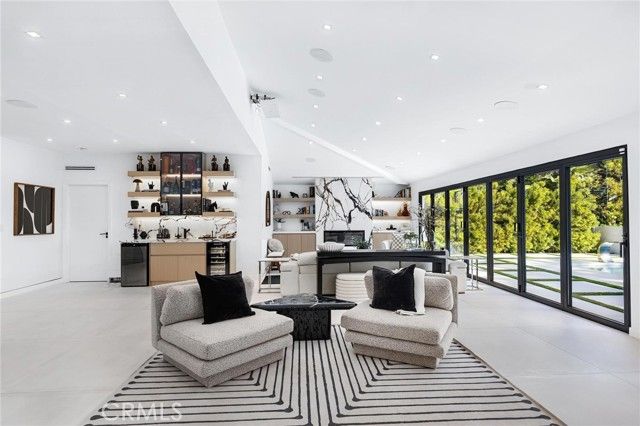 32346 Phantom, Rancho Palos Verdes, CA 90275