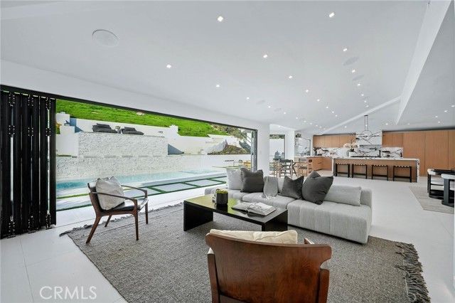 32346 Phantom, Rancho Palos Verdes, CA 90275