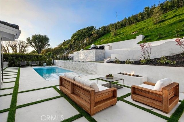 32346 Phantom, Rancho Palos Verdes, CA 90275