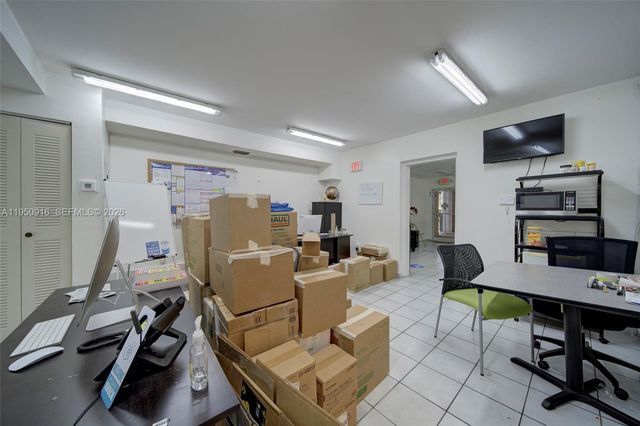 330 W 9th Street, Hialeah, FL 33010