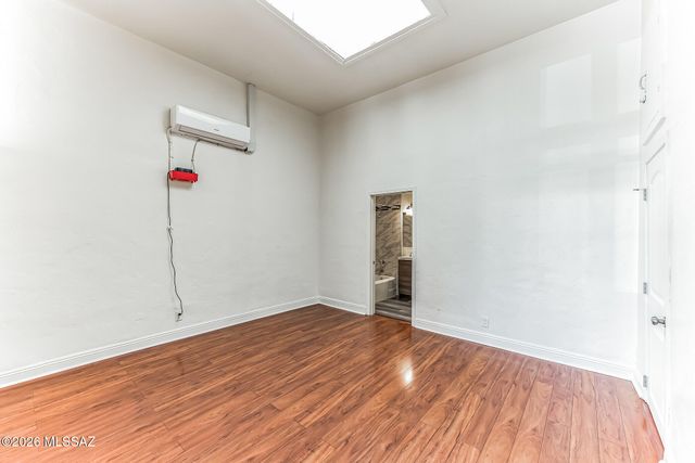 239 S 5th Avenue, Tucson, AZ 85701
