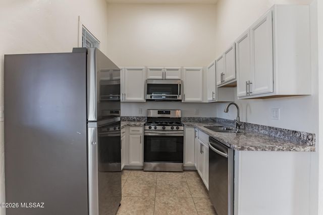 239 S 5th Avenue, Tucson, AZ 85701