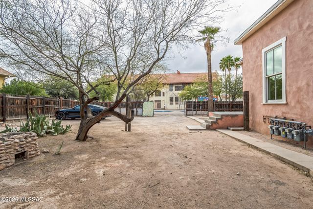 239 S 5th Avenue, Tucson, AZ 85701