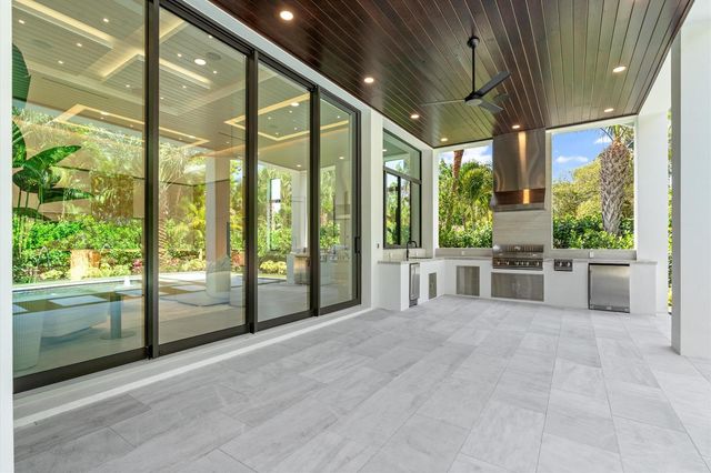 505 SE Atlantic Drive, Lantana, FL 33462