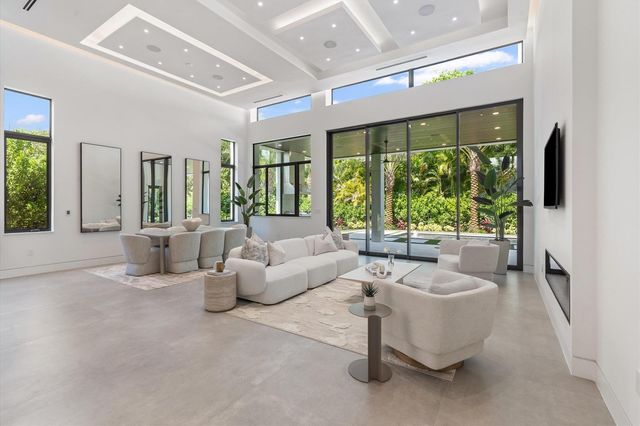 505 SE Atlantic Drive, Lantana, FL 33462