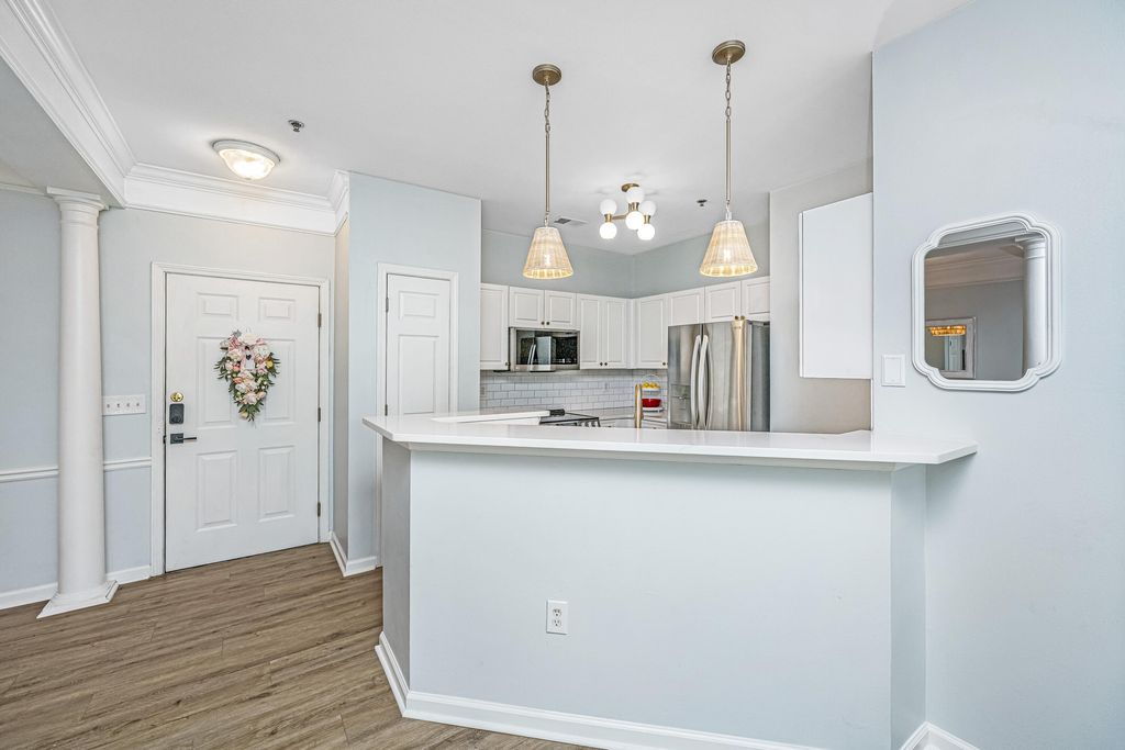 Image 18 of property listing at 1626 Telfair Way, Charleston, SC 29412