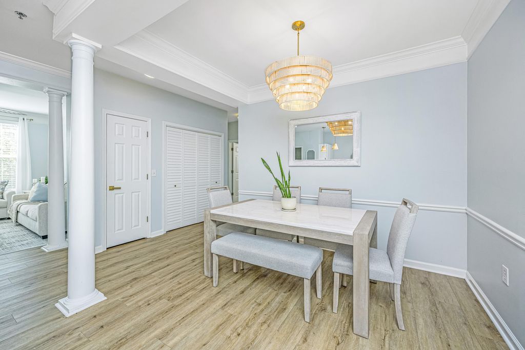 Image 4 of property listing at 1626 Telfair Way, Charleston, SC 29412