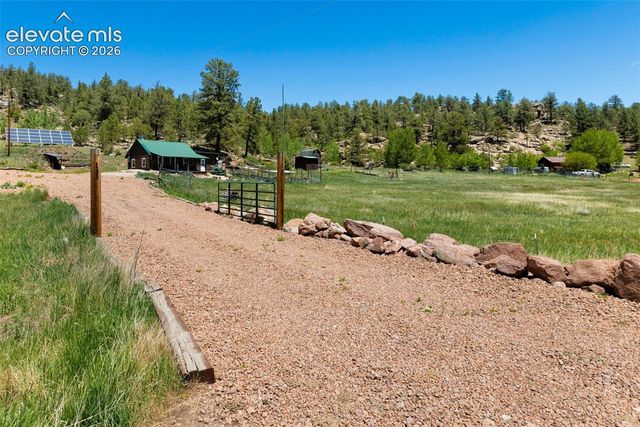 185 Canyon Drive, Florissant, CO 80816