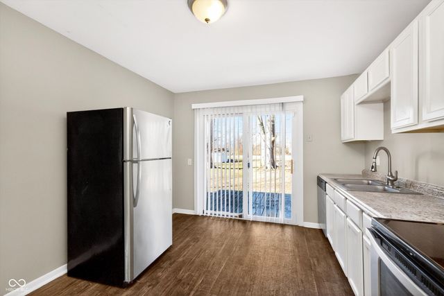 324 Lawndale Drive, Plainfield, IN 46168