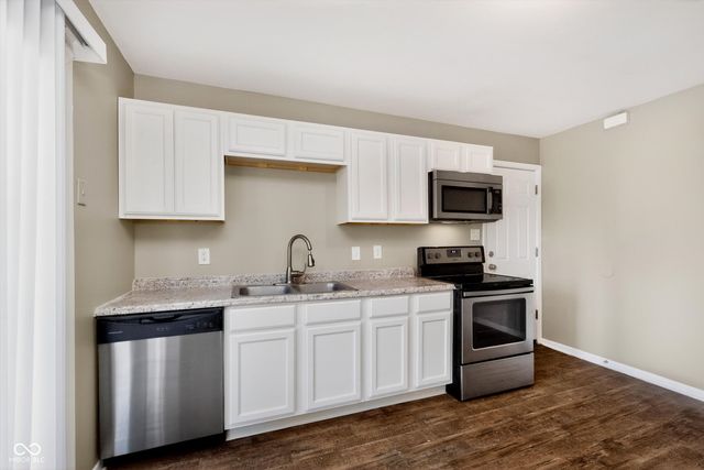 324 Lawndale Drive, Plainfield, IN 46168