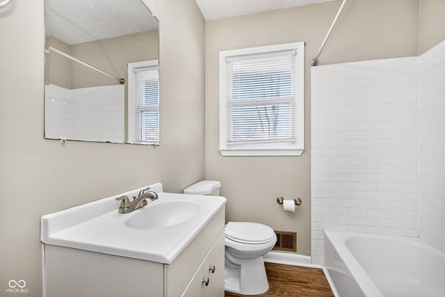 324 Lawndale Drive, Plainfield, IN 46168