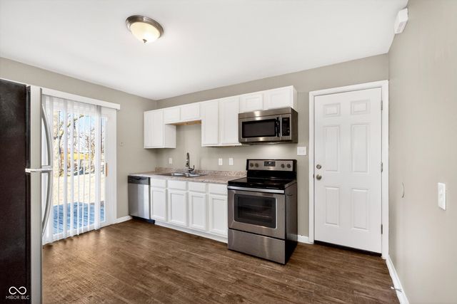 324 Lawndale Drive, Plainfield, IN 46168