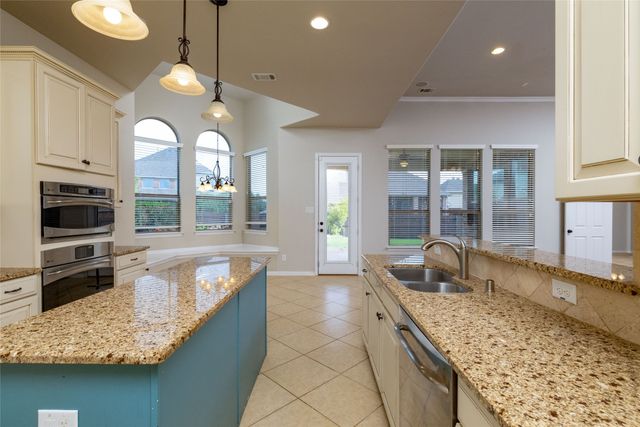 2004 Laurel Valley Drive, Keller, TX 76248