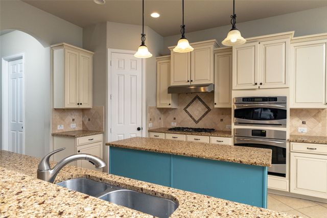 2004 Laurel Valley Drive, Keller, TX 76248