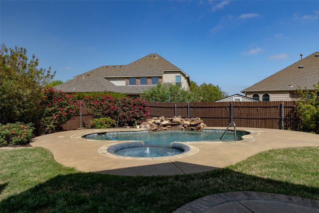 2004 Laurel Valley Drive, Keller, TX 76248