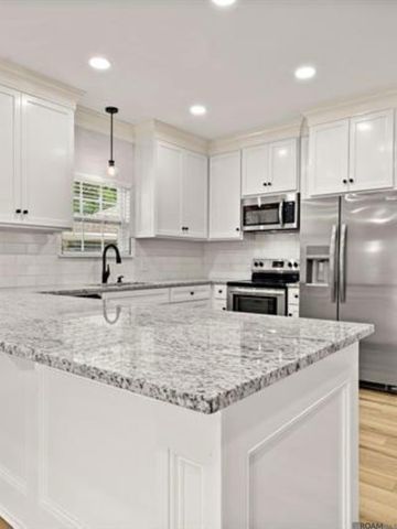 13411 Country Meadow Ave, Baton Rouge, LA 70816