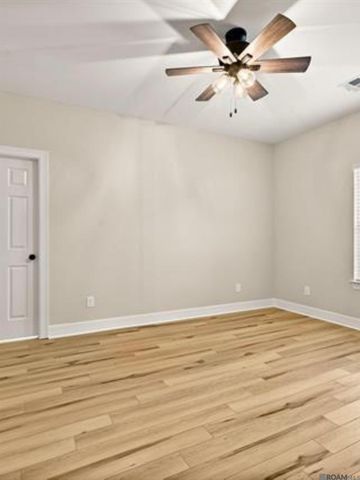 13411 Country Meadow Ave, Baton Rouge, LA 70816