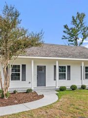 13411 Country Meadow Ave, Baton Rouge, LA 70816