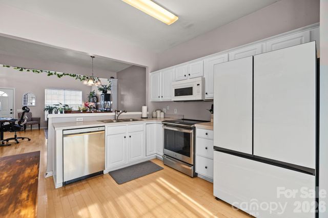 8216 Gossomer Bay Drive, Charlotte, NC 28270