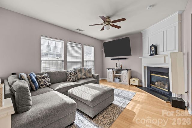 8216 Gossomer Bay Drive, Charlotte, NC 28270