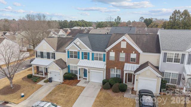 8216 Gossomer Bay Drive, Charlotte, NC 28270